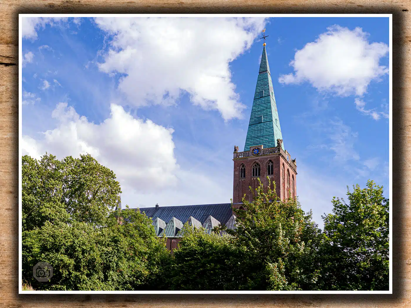 juli-2024-blick-auf-st-gangolf-aus-dem-musemus-caffe-samoca-Heinsberg-4653