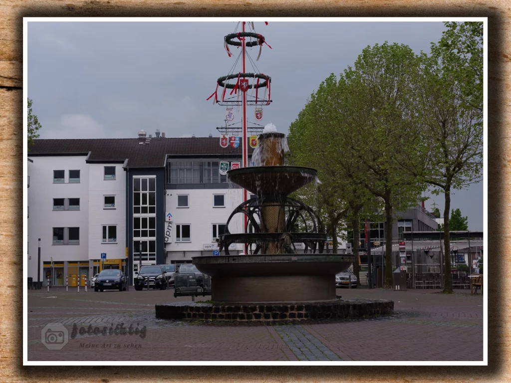 mai-2023-Heinsberg-Marktplatz-Brunnen-1009695